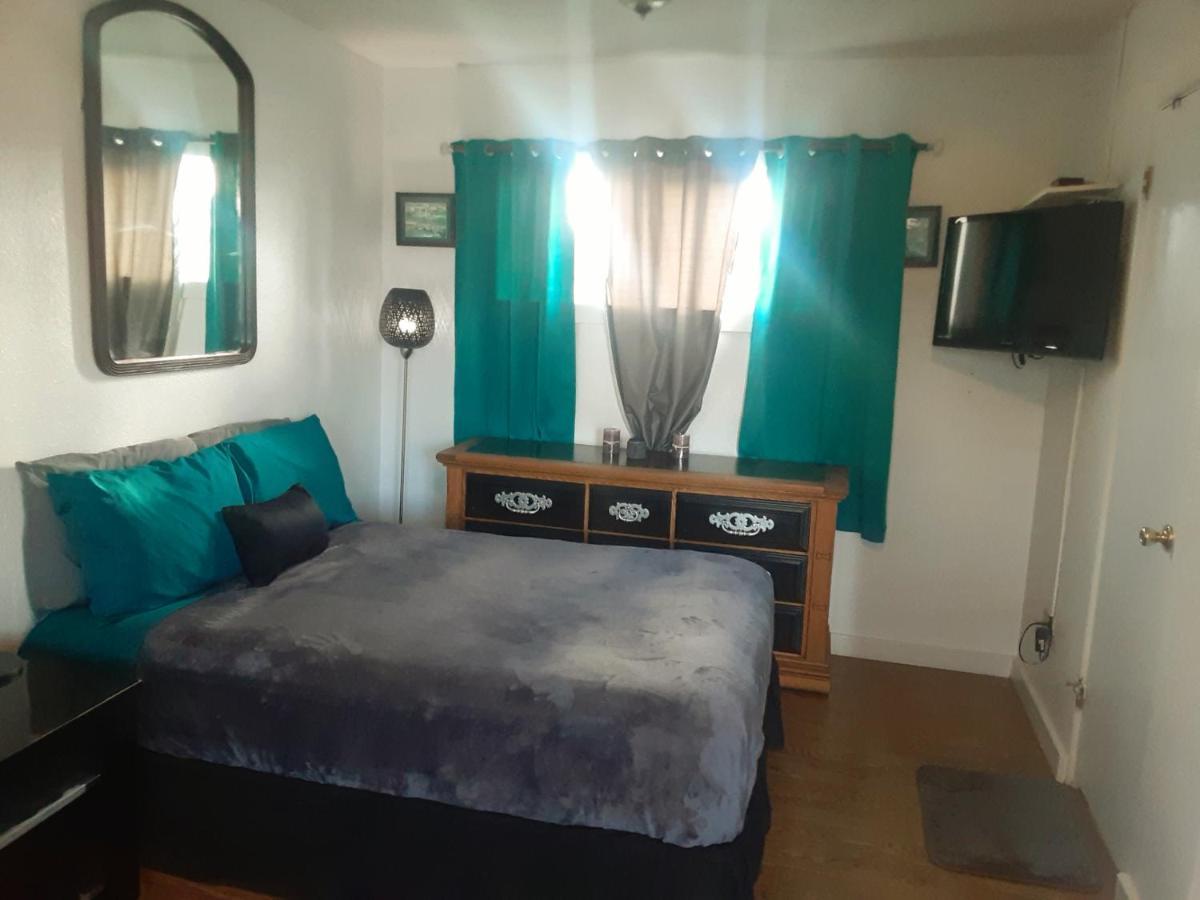 Terrace Motel Кус-Бей Екстер'єр фото