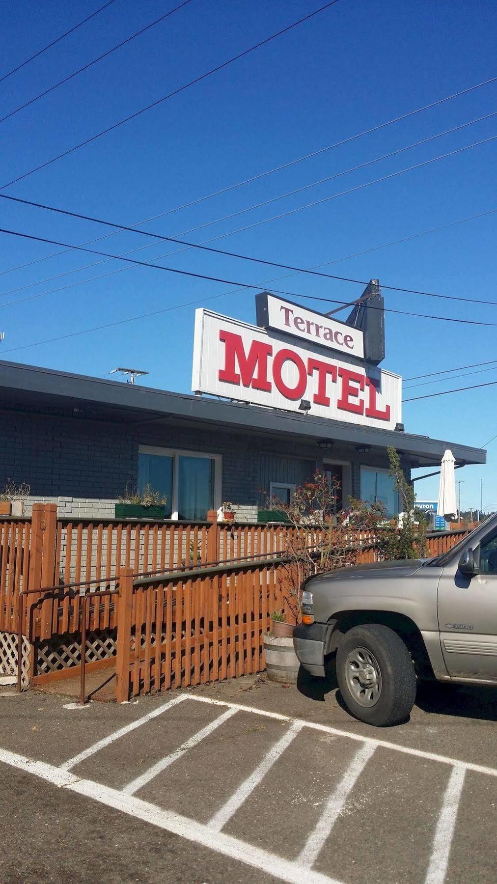 Terrace Motel Кус-Бей Екстер'єр фото